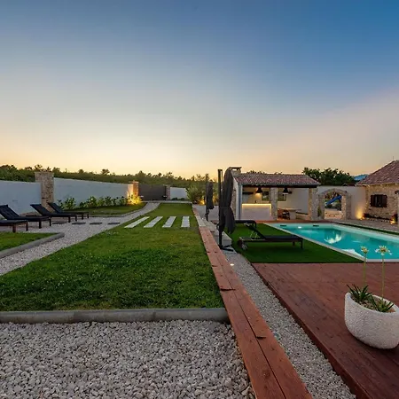 Villa Casa Di Nikola Zadarvillas *