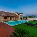 Casa Di Nikola Zadarvillas
