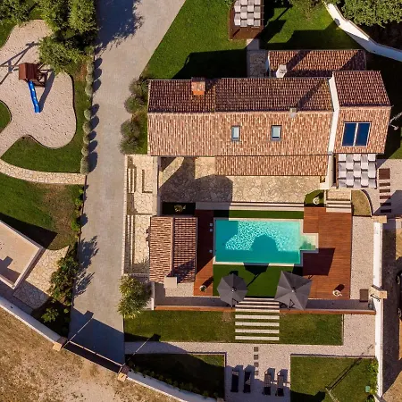 فيلة Casa Di Nikola Zadarvillas بوسيدارجي