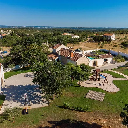 Casa Di Nikola Zadarvillas *