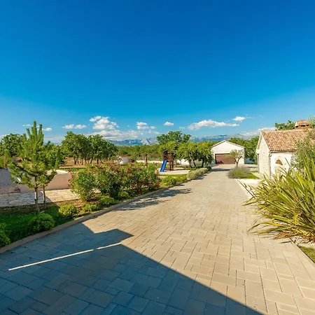 فيلة Casa Di Nikola Zadarvillas