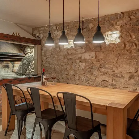 Casa Di Nikola Zadarvillas Вилла