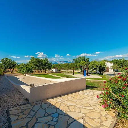 Casa Di Nikola Zadarvillas Вилла *