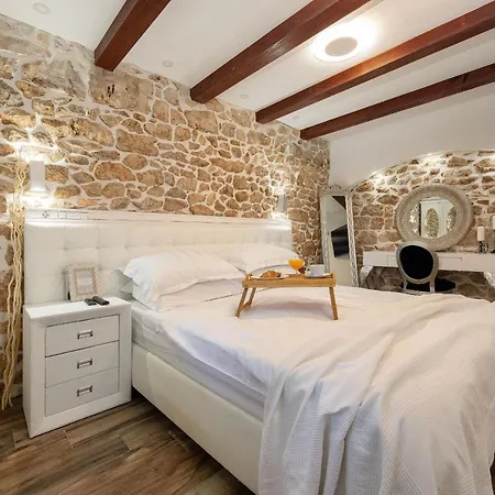 Casa Di Nikola Zadarvillas بوسيدارجي