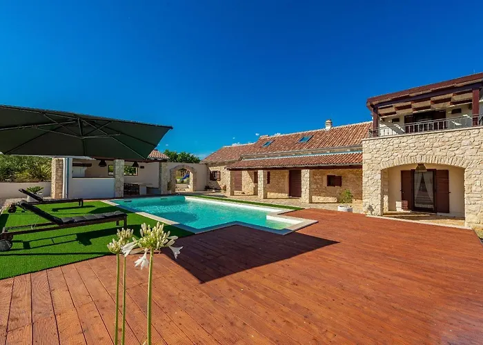 Casa Di Nikola Zadarvillas فيلة بوسيدارجي