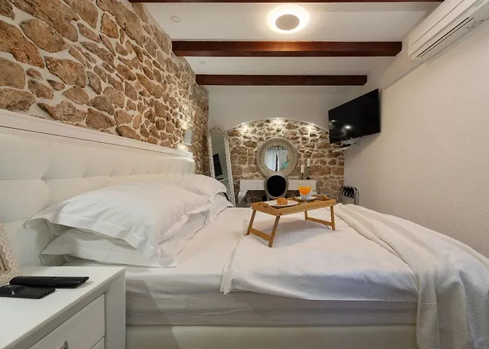 Casa Di Nikola Zadarvillas فيلة *