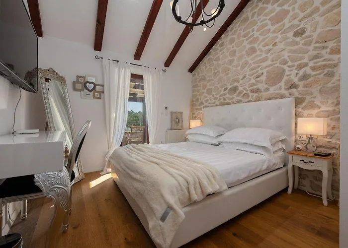 Casa Di Nikola Zadarvillas *