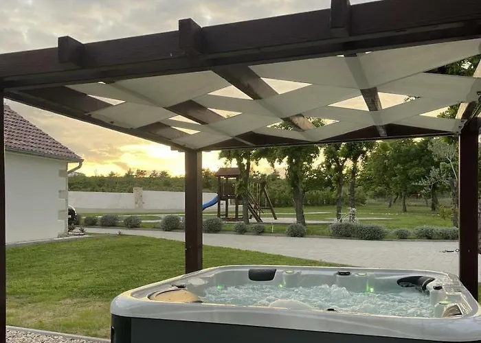 Casa Di Nikola Zadarvillas * Posedarje